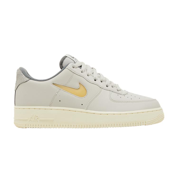 Nike Air Force 1 Low lx “lucky charma”